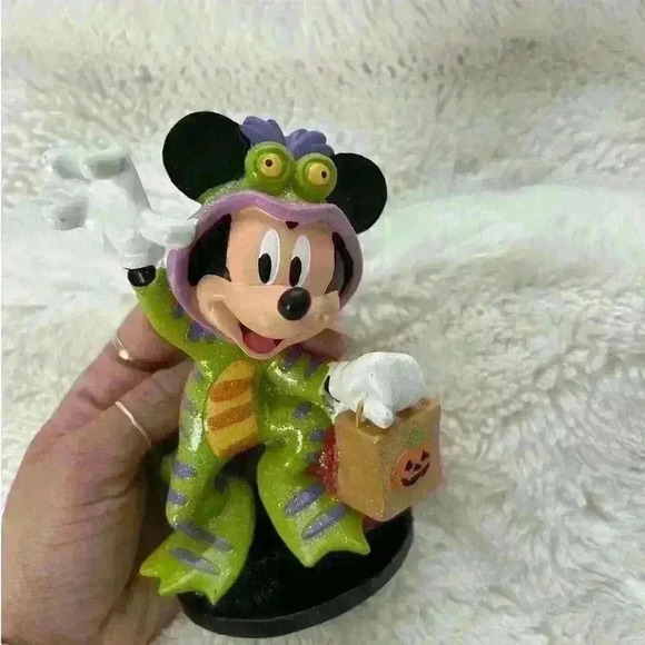 Disney Parks Halloween Mickie‎ Mouse Figurine 6” - Picture 3 of 3